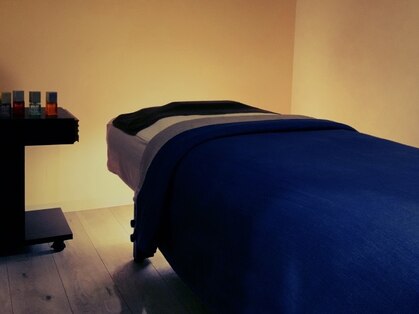頭ほぐし床 Spa Karibuの写真