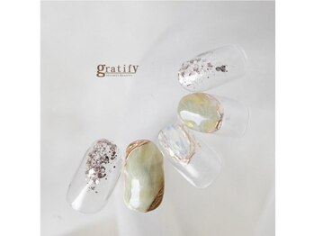 グラティフィープラスレスト(gratify＋rest)/グリーン　ニュアンスネイル