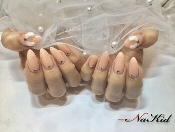 ネイキッド (NaKid)/