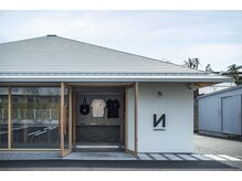 SAUNAGAの雰囲気（駐車場は店舗の目の前に10台分をご用意。駐車スペースも広めです）