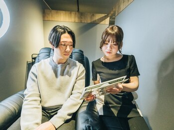 眉ラボ 町田店の写真/【町田/メンズ眉毛専門店】プロのアイブロウリストによる施術でなりたい眉毛に大変身☆学割も◎
