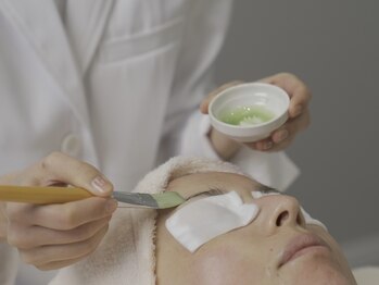 サロンド エステ ミニョン(salon de esthe mignon)の写真/《本気の肌質改善に◎》年齢を感じさせない美しさへ☆新感覚ガリレオピーリング！炭酸カーボキシー！