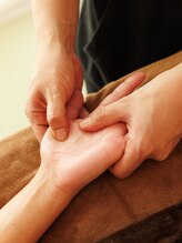 ラシャンブルヴェルト(La Chambre Verte)/癒しのハンドケア