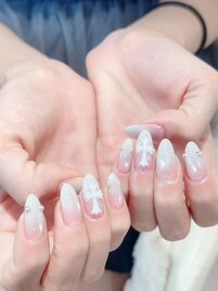 ホワイトグラデクロムネイル