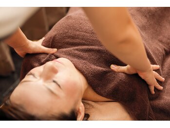 つかしんえいど/・小顔コルギ1