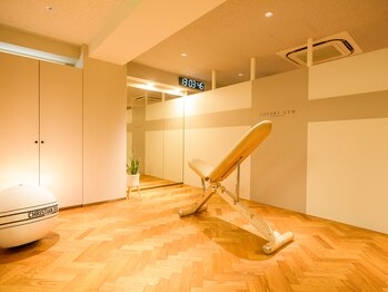 ラグジュアリージムヨコハマ 関内店(LUXURY GYM YOKOHAMA)/ジムエリア