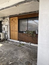 リアアイ(li`a eye)/4月からの店舗の場所のご案内♪