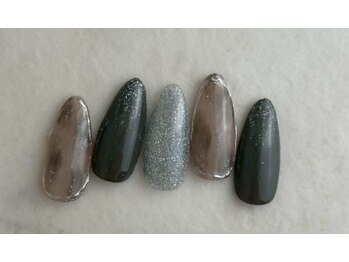 ファースト 姪浜店(FIRST)/デザインネイルプラス