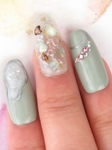 カラーズ(colors)/くすみグリーンで大人な春☆