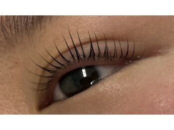 エスファムドットアヤ(Sfam.Aya)/