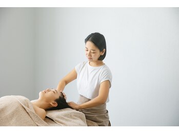 グランシー(GRANDSEA)の写真/完全個室で過ごす、あなただけの贅沢な癒し時間。もみほぐし×アロママッサージ×ヘッドスパ