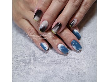 ネイルサロン R/ニュアンススタイリング　Tomo