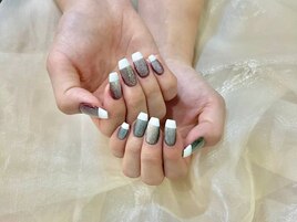 ストレートフレンチネイル