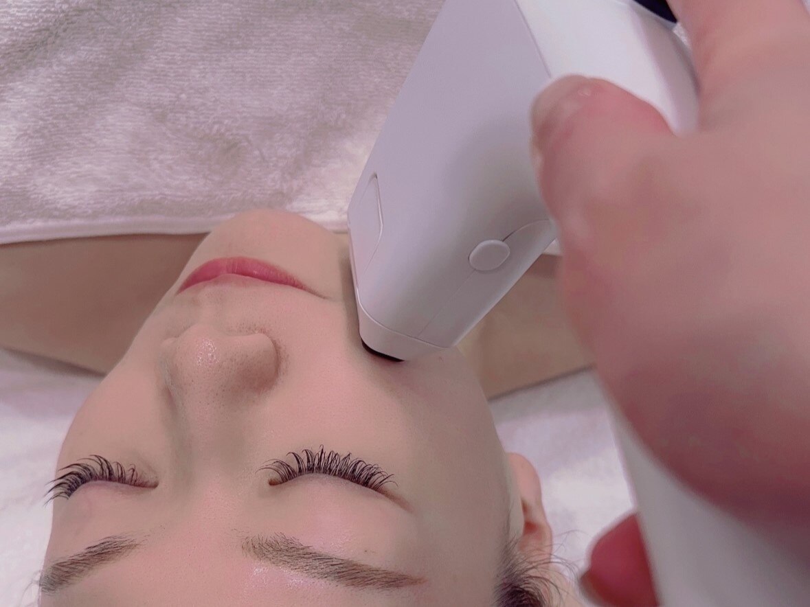 HIRFWAVE 皮膚のアイロン！首のシワにも。
