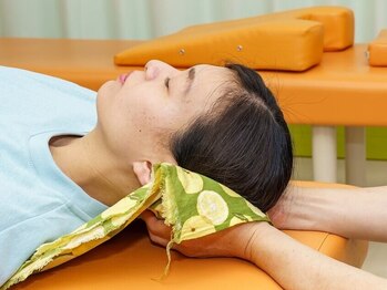ベル通り整骨院の写真/整骨院の「整体×メディセル」で眼精疲労＆小顔ケア！姿勢を整え表情筋を緩めて目元すっきり！