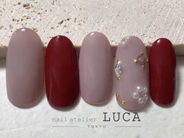 W-467 ボルドービジューネイル