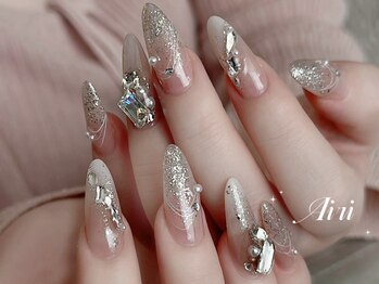 アイリ(Airi)の写真/施術経験豊富なスタッフが丁寧&スピーディーに対応!【長さだしワンカラ-¥7,980】チップ長さだし１本からOK!