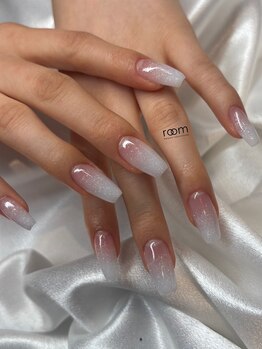 ルーム ビューティーラボラトリーズ(room beauty laboratories)/ホワイトネイル×スカルプ