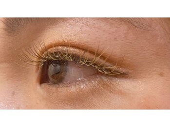 フリルアイビューティ 豊中店(Frill Eye Beauty)/