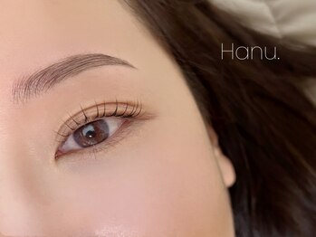 ハヌアイ(Hanu.eye)の写真/眉とまつげのセットで美しさを引き出す◇骨格に合わせた施術で、左右差や濃さのお悩みも解消できるサロン♪