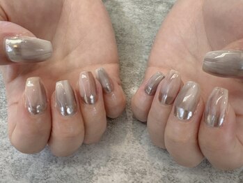 ミー ネイル(mi-nail)の写真/大人気メニュー！【毎月デザインの変わる定額メニュー6600円☆】日常を彩る理想の指先を叶えます♪