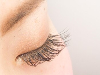 アース アイラッシュ 三田南ウッディタウン店(EARTH Eyelash)の写真/【最高級セーブル★つけ放題】お得にまつエクが楽しめる♪メイクやファッションに似合うデザインに☆