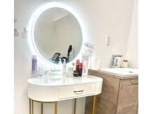 ソルーナ(SOLUNA)の雰囲気（各部屋にドレッサー完備☆テスター自由にご使用できます♪）
