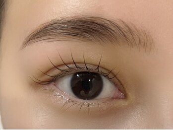 シェリ ザ ビューティー(Cheri the beauty)の写真/【コスパ・時短◎】大人気！HBLアイブロウ×選べるまつパのセットが１時間で叶う☆キレイな目元が長持ち♪