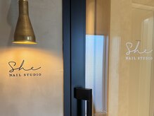 ルラネイル(lula nail)の雰囲気（８階に上がり入口にあるお電話で【806】をお呼び出しください。）