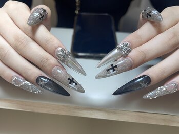 ヴィーナスネイル(Venus Nail)/長さ出し持ち込みデザイン