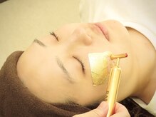 メンテ 曳舟(mainte)の雰囲気（シミ・たるみには、金箔ケア！シミ予備軍をかき出します◎）