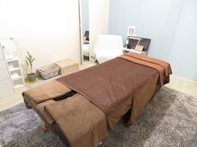 タカサキボディサロン(TAKASAKI body salon)の雰囲気(清潔感のあるリラックスできる個室です)