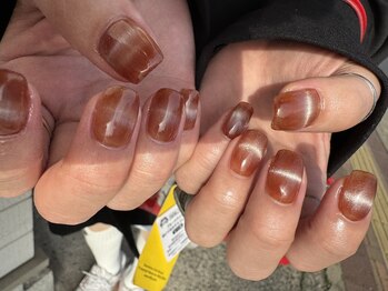 ワイグロウ(yglow.)/magnet art