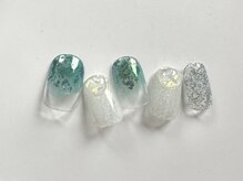 ユノ フィオーレ(Juno fiore)/キラキラ塗りかけネイル