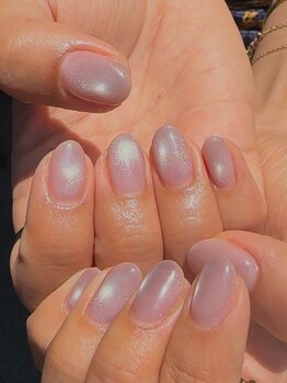 サランネイル(sarang nail.)の写真/シンプルネイルこそ差が出る！マグネットorフラッシュネイルもご用意♪ワンカラーでは物足りない人にも◎