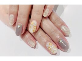 きれカワビジューネイル
