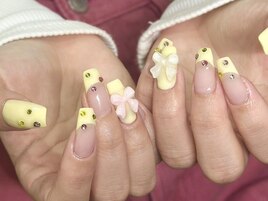 ストーン&フレンチネイル12500円