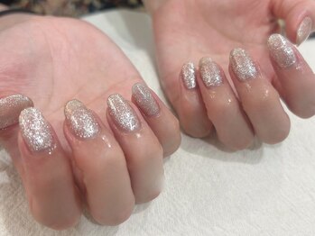 ネイルアンドアイラッシュ アヴィ(Nail and Eyelash A'vi)/ハンドジェル☆マグネット