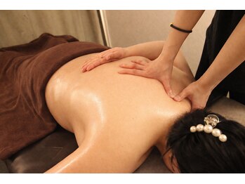 トータルリラクゼーションサロン ゴッドハンド(GOD HAND)の写真/【吉祥寺駅前★女性限定】たっぷり・贅沢に自分を労わる♪ホッと心身共に和らぐ癒しと至福の時間をご提供！