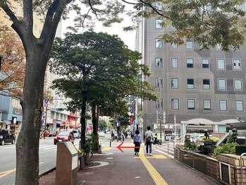 プラチナムドール 福岡大名店(PLATINUMDOLL)/横断歩道まで直進します。