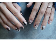 ネイル フライガール(nail FLY GIRL)/シルバーデザイン♪