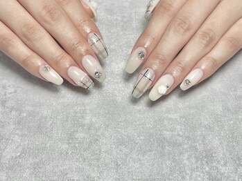 08ネイル(08 nail&school)/秋のチェックネイル