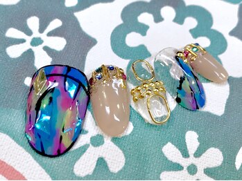 ビービーネイル(BB)/エスニックな上品ネイル