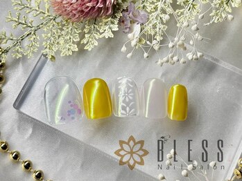 春めくニュアンスオーロラネイル