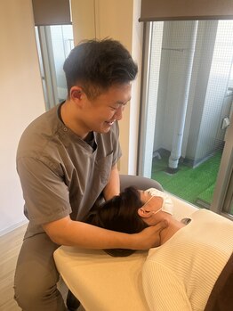 心斎橋長堀フェムテック整骨院/姿勢矯正で驚く効果を実感♪