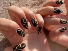 デリカ 溝の口店(DELICAT)/ブラウンうねうねアート