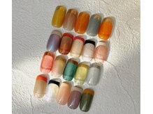 イヴィネイル(evie nail)の雰囲気（マグネットフレンチ、ミラーフレンチ¥8000）