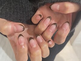 ハンドフレンチネイル＊8250円