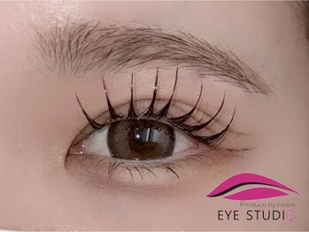 アイスタジオ アンド ダブルネイル 河原町店(EYE STUDIO&W NAIL)の写真/【河原町/パリジェンヌ】根本からまつげを立ち上げ瞳に影を作らせない♪高技術アイリストの施術で満足度◎
