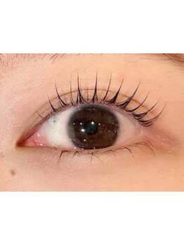 ナチュラル上品な目元にしたい